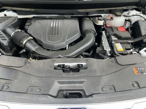 Used 2024 GMC Acadia Denali w/ Super Cruise Package FWD image 36