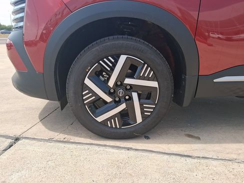 New 2026 Nissan Kicks SV w/ SV Premium Package FWD image 29