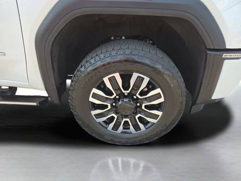 Used 2025 GMC Sierra 2500 Denali Ultimate w/ Max Trailering Package AWD/4WD image 39