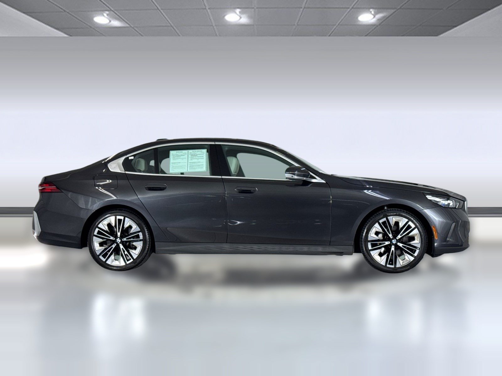 Used 2026 BMW 530i w/ Premium Package RWD image 7