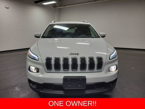 Used 2014 Jeep Cherokee Latitude w/ Comfort/Convenience Group image 2