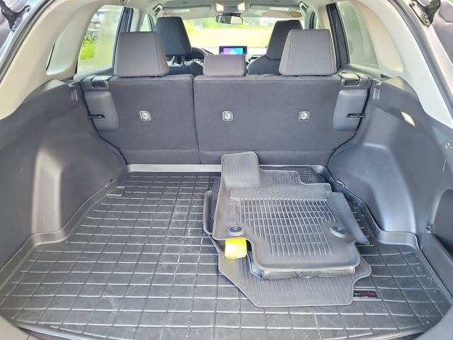 Used 2025 Toyota RAV4 LE FWD image 9