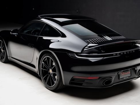 Used 2024 Porsche 911 Carrera 4 AWD/4WD image 23