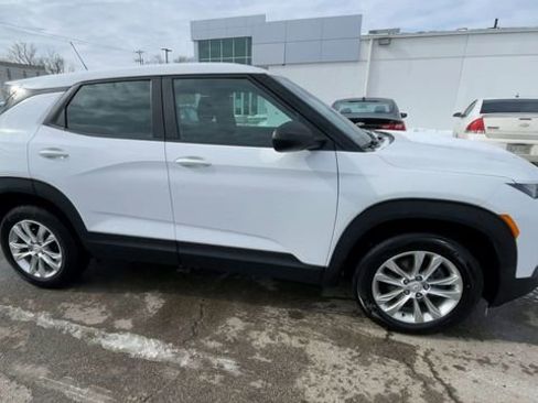 Used 2023 Chevrolet TrailBlazer LS image 3