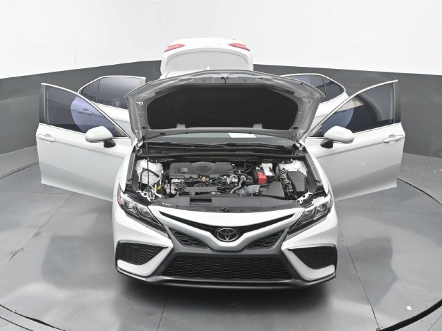Used 2024 Toyota Camry SE FWD image 33
