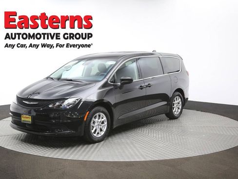 Used 2023 Chrysler Voyager LX FWD image 54