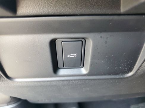 Used 2025 Land Rover Discovery Sport S AWD/4WD image 16