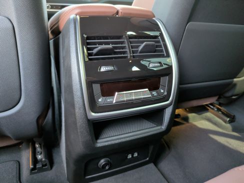 Used 2026 BMW X5 M60i AWD/4WD image 38