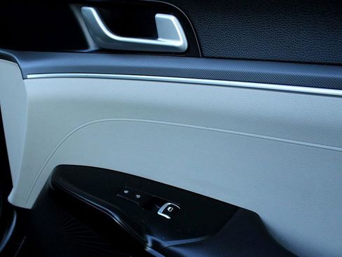 Used 2022 Kia K5 LXS image 24