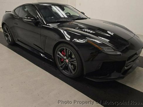 Used 2019 Jaguar F-TYPE SVR image 3