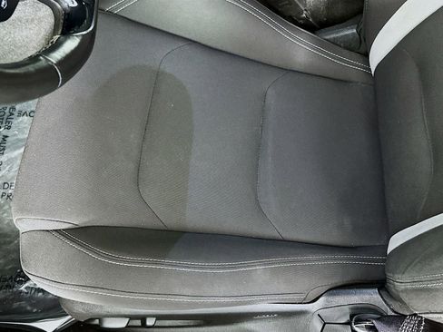 Used 2016 Chevrolet Camaro LT RWD image 19