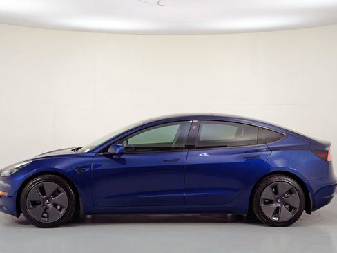 Used 2023 Tesla Model 3 Standard Range image 50