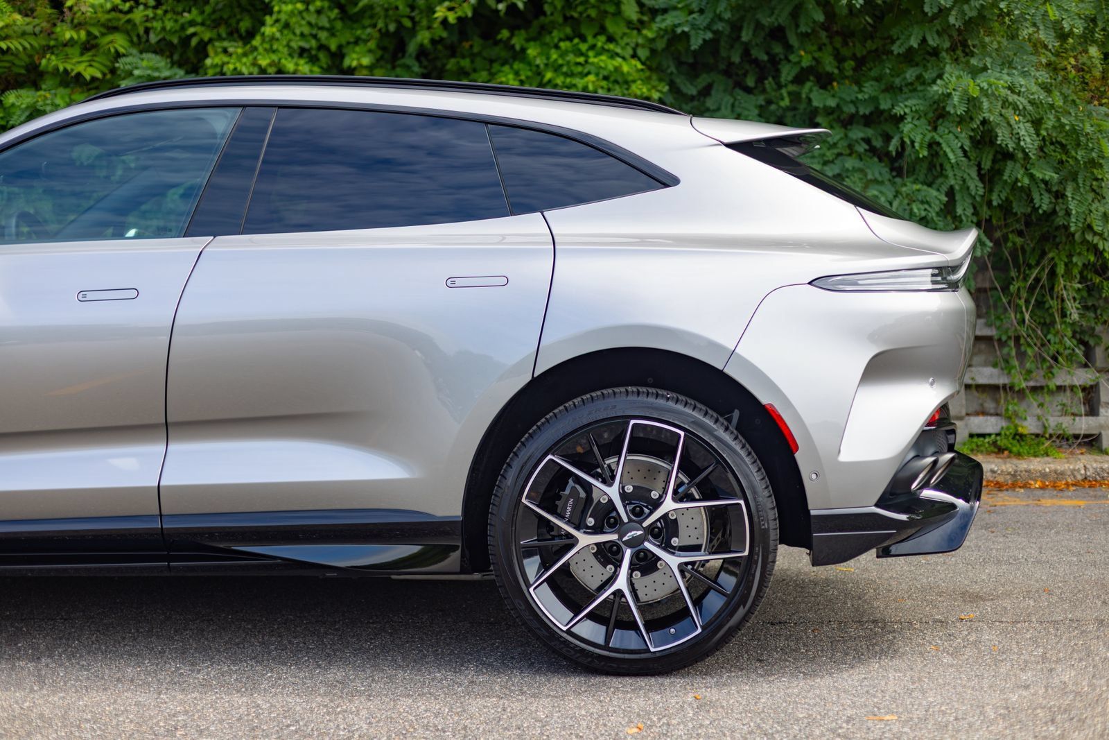 Used 2026 Aston Martin DBX 707 AWD/4WD image 32