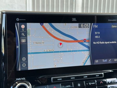 Used 2021 Toyota Highlander Platinum image 19