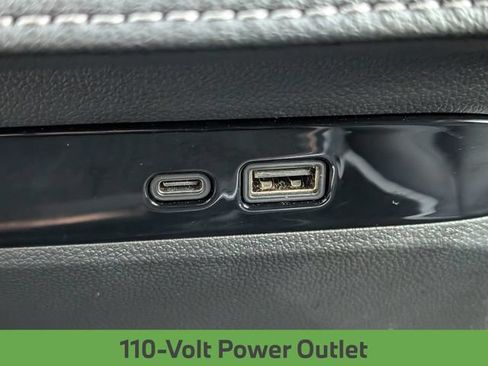 Used 2025 Buick Enclave Sport Touring w/ Power Package FWD image 31