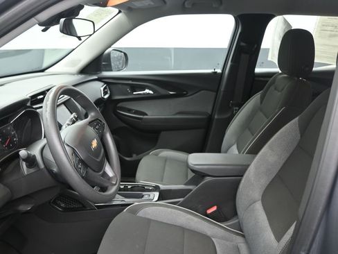 Used 2022 Chevrolet TrailBlazer LS image 12