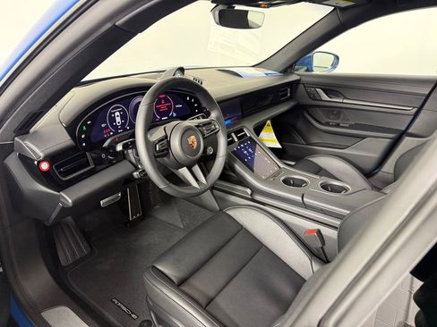 New 2026 Porsche Taycan image 4