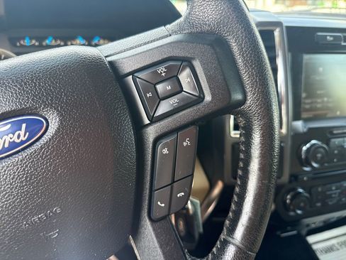 Used 2015 Ford F150 XLT w/ Equipment Group 302A Luxury AWD/4WD image 34
