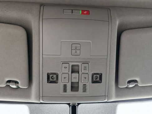 Used 2021 Volkswagen Atlas SE w/ Panoramic Sunroof Package FWD image 34