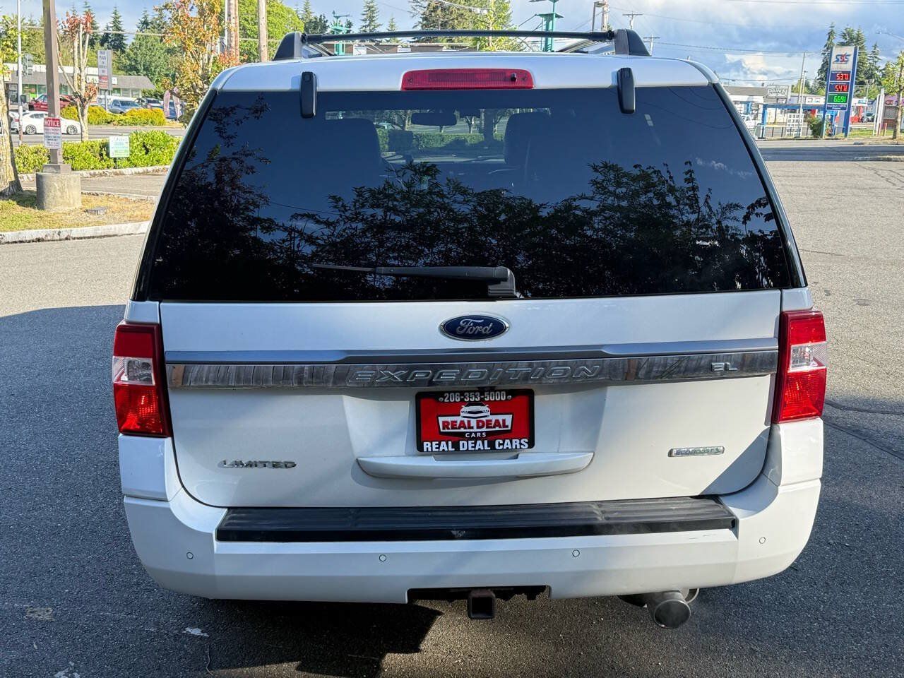 Used 2017 Ford Expedition EL Limited RWD image 5