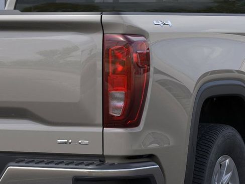 New 2026 GMC Sierra 1500 SLE w/ Snow Plow Prep Package AWD/4WD image 11