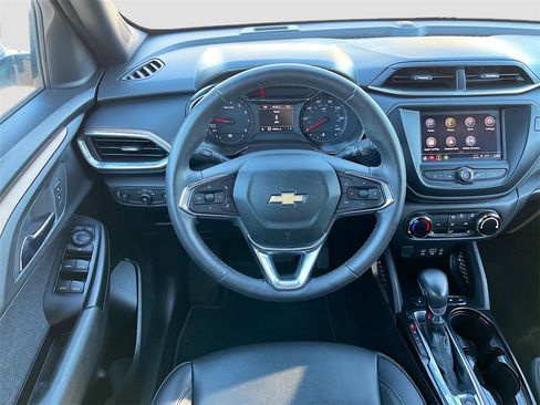 Used 2023 Chevrolet TrailBlazer ACTIV image 21