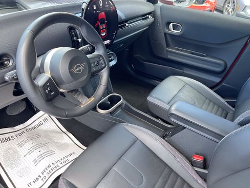 Used 2025 MINI Cooper S FWD image 10