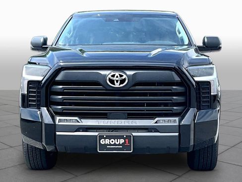 Used 2022 Toyota Tundra SR5 w/ Convenience Package RWD image 4