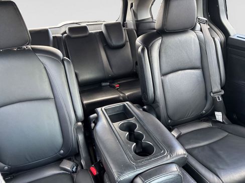 Used 2021 Honda Odyssey Touring image 19