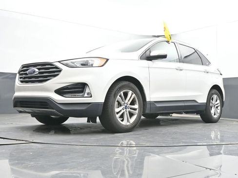 Used 2020 Ford Edge SEL w/ Cold Weather Package FWD image 39