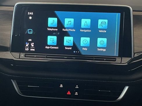 Used 2025 Volkswagen Atlas SE FWD image 14
