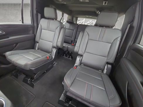 Used 2022 Chevrolet Suburban RST w/ Sport Performance Package image 22