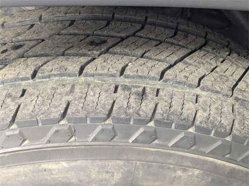 Used 2022 RAM 1500 Rebel image 9