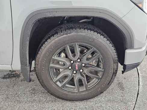 Used 2024 GMC Sierra 1500 Elevation image 9
