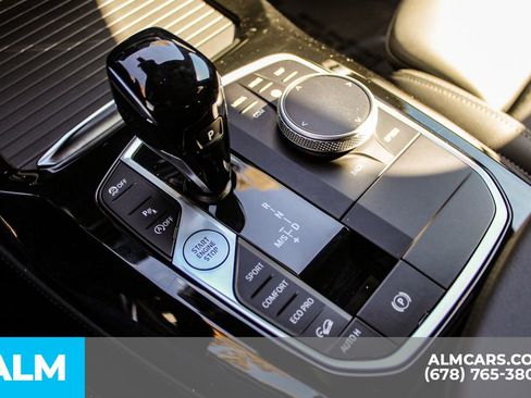 Used 2025 BMW X4 xDrive30i w/ Premium Essential Package image 38