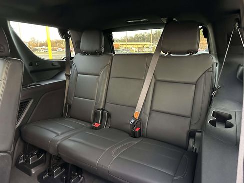 Used 2023 Chevrolet Tahoe LT w/ Luxury Package image 13