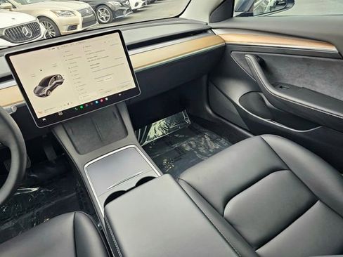 Used 2022 Tesla Model 3 Long Range image 33