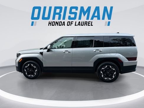 Used 2024 Hyundai Santa Fe SE AWD/4WD image 5