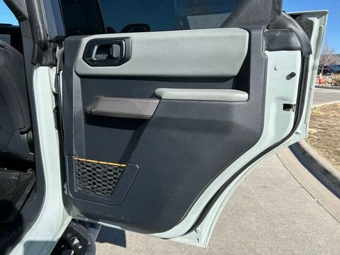 Used 2021 Ford Bronco Badlands image 19