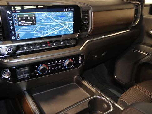 Used 2025 Chevrolet Silverado 2500 High Country w/ Technology Package image 65