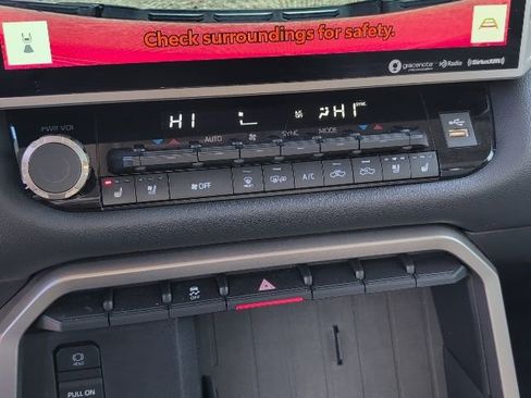 Used 2022 Toyota Tundra Limited image 21