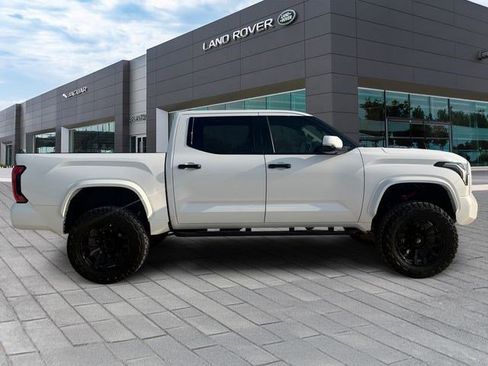 Used 2024 Toyota Tundra Limited AWD/4WD image 6