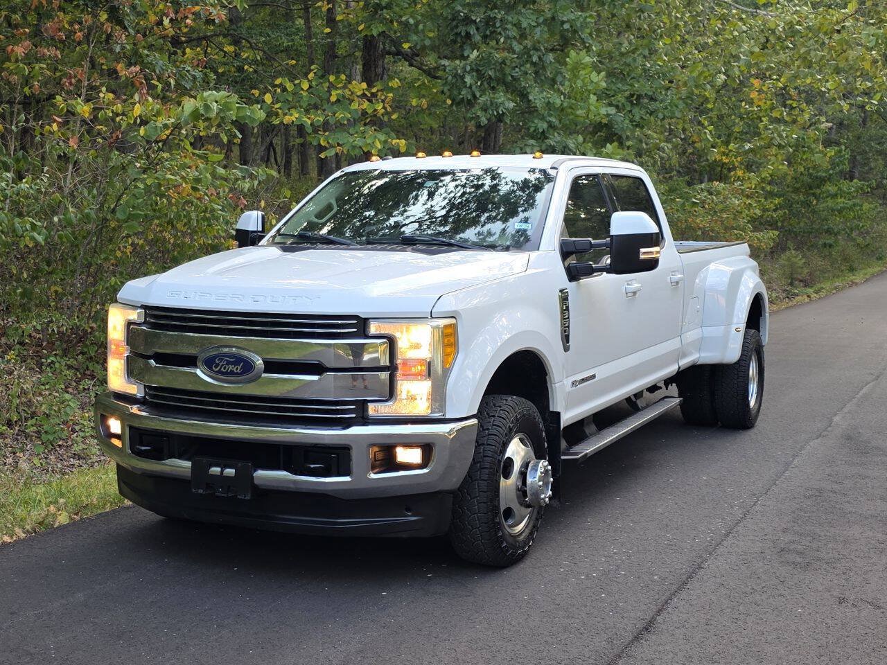Used 2017 Ford F350 Lariat AWD/4WD image 36