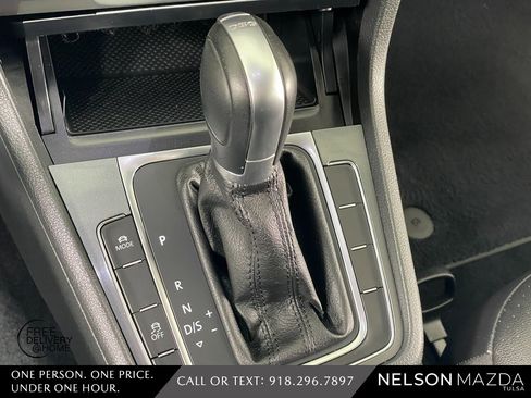 Used 2017 Volkswagen Golf Alltrack S image 35