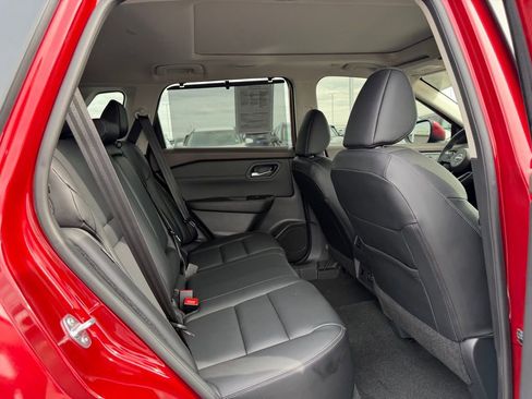 Used 2023 Nissan Rogue SL w/ SL Premium Package image 20