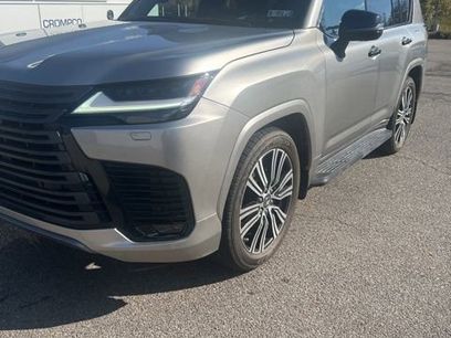 Used 2023 Lexus LX 600 4WD w/ Luxury Package