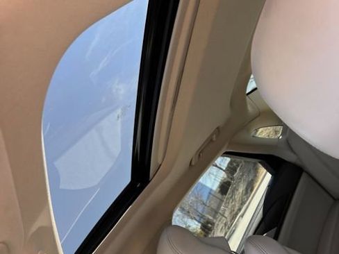 Used 2017 Lincoln MKZ Reserve w/ Climate Package image 23