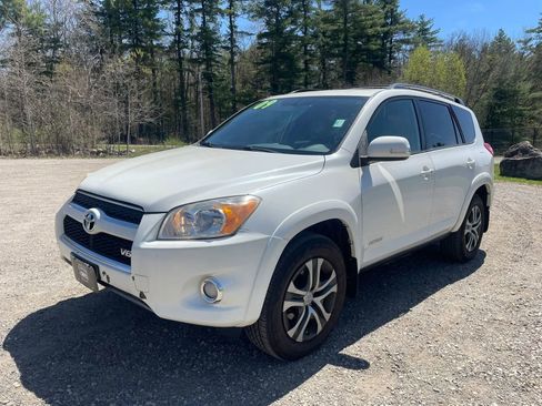 Used 2009 Toyota RAV4 Limited AWD/4WD image 2