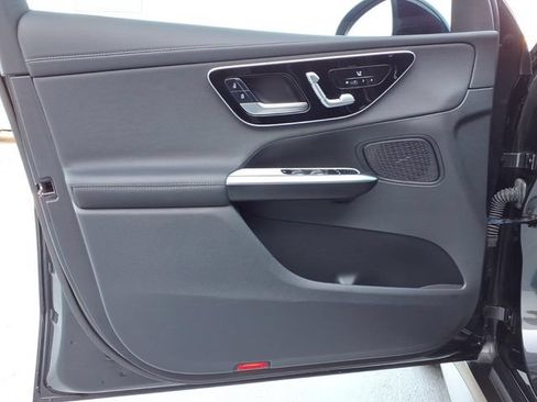 Certified 2024 Mercedes-Benz GLC 300 4MATIC image 12