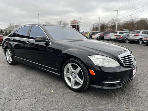 Used 2011 Mercedes-Benz S 550 4MATIC image 8